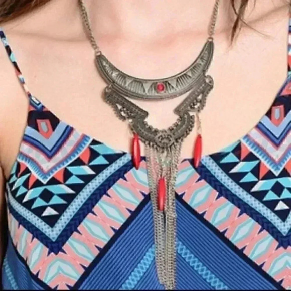 COUNTRY VIBES MULTI LAYERED NECKLACE - Picture 1 of 3